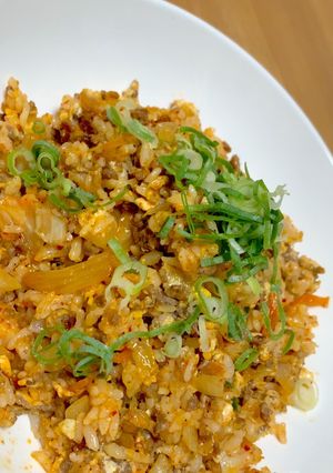 簡単めちゃウマ!挽肉入♡キムチチャーハン-レシピのメイン写真