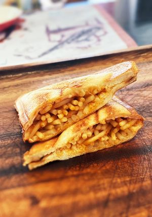ハムチーズとナポリタンのホットサンド-レシピのメイン写真