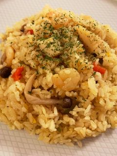 炊飯器で超簡単!シーフードカレーピラフ♪-レシピのメイン写真