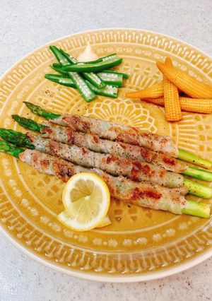 シンプルに塩胡椒で♪アスパラの肉巻き-レシピのメイン写真