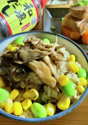 山盛りきのこのじゅわ旨混ぜご飯-レシピのメイン写真
