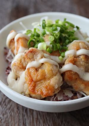 雑穀ごはんの唐揚げチーズ丼-レシピのメイン写真