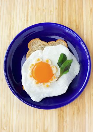 簡単アレンジ!お花の目玉焼き-レシピのメイン写真