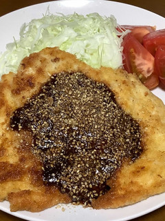 ゴマ味噌ソースのジャンボチキンカツ♬-レシピのメイン写真