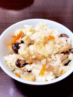 きのことアサリの炊き込みご飯-レシピのメイン写真