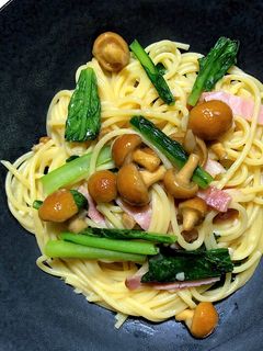 なめことベーコン小松菜パスタ-レシピのメイン写真