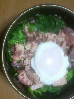モロヘイヤと鯖缶の丼 半熟玉子乗せ-レシピのメイン写真