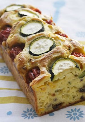 トマトとズッキーニのケーク・サレ-レシピのメイン写真