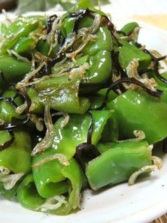 大量消費に☆ ピーマンのじゃこ昆布炒め-レシピのメイン写真