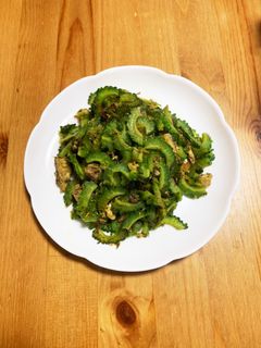 ゴーヤと鯖缶のカレー炒め-レシピのメイン写真