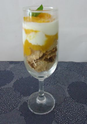 ヨーグルトパフェby草津市-レシピのメイン写真