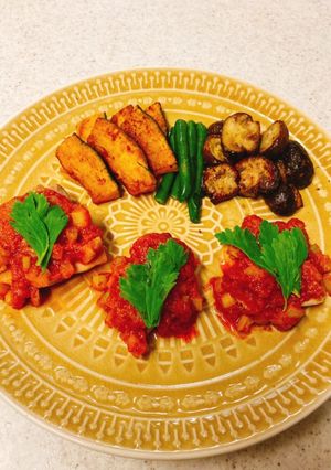 鶏もも肉のソテー♪セロリトマトソースがけ-レシピのメイン写真
