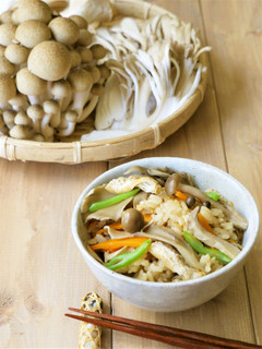 簡単♪きのこと油揚げの炊き込みご飯-レシピのメイン写真
