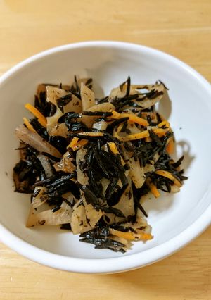 れんこんシャキシャキひじきの煮物-レシピのメイン写真