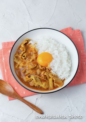 ５分で完成！豚キムチカレー-レシピのメイン写真