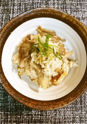 サラダチキンと舞茸の炊き込みご飯-レシピのメイン写真