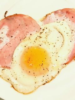 ハートの目玉焼き-レシピのメイン写真
