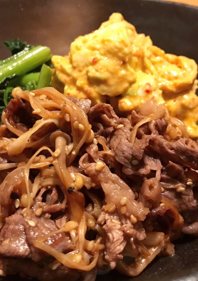 簡単！甘辛焼肉タレで☆牛肉ときのこ炒め-レシピのメイン写真
