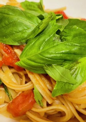 フライパン一枚でできるトマトパスタ-レシピのメイン写真
