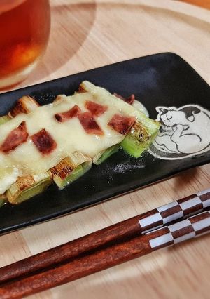 長ネギ焼きとベーコンチーズ-レシピのメイン写真