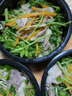 豚と豆苗の塩レモン丼-レシピのメイン写真