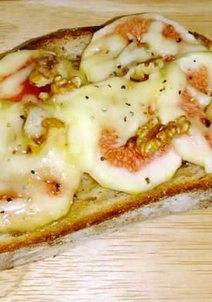 写真映え◎いちじくのチーズトースト-レシピのメイン写真