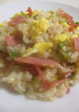 卵とベーコンのチャーハン-レシピのメイン写真