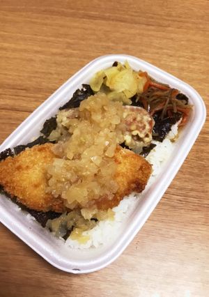 にんにく玉ねぎソースでひと手間のり弁-レシピのメイン写真
