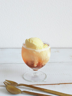 いちごの和ピクルスでクリームソーダ-レシピのメイン写真