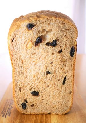 HB★全粒粉50%なつめくるみ薬膳食パン-レシピのメイン写真