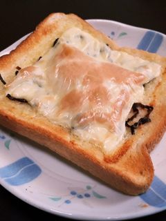 超簡単☆塩こんぶとチーズのトースト-レシピのメイン写真