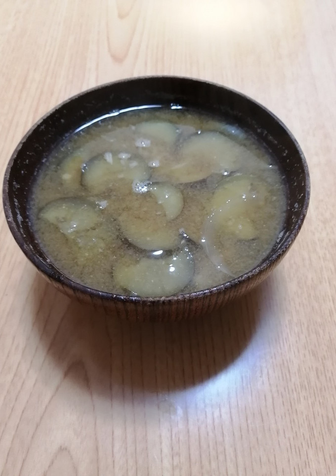 茄子と玉ねぎえのきの旨味噌汁-レシピのメイン写真