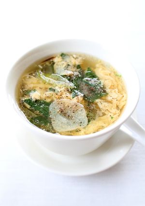 簡単美味しい【モロヘイヤと卵の中華スープ-レシピのメイン写真