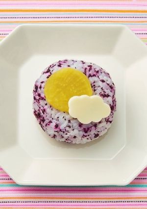 お月様のおにぎり-レシピのメイン写真
