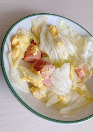 魚肉ソーセージとキャベツと卵炒め-レシピのメイン写真