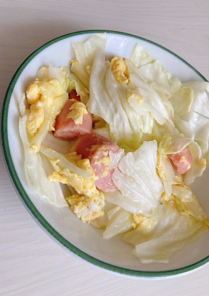 魚肉ソーセージとキャベツと卵炒め-レシピのメイン写真