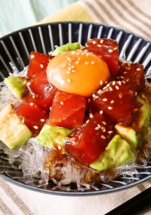 プチプチとマグロのポキ丼-レシピのメイン写真