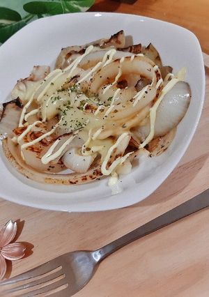 玉ねぎのバター焼き、マヨチーズのせ-レシピのメイン写真