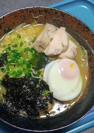何食べ☆ケンジのサッポロ一番味噌ラーメン-レシピのメイン写真