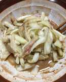 海老芋の茎で♪ずいきの甘酢和え