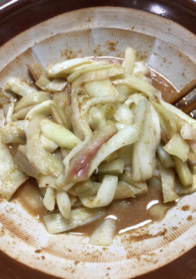 海老芋の茎で♪ずいきの甘酢和え-レシピのメイン写真