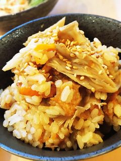 発酵食☆醤油こうじだけ・舞茸炊き込みご飯-レシピのメイン写真