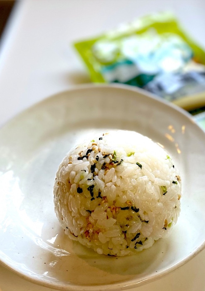 彩り美し✨ひろしのＷのごま胡麻おにぎり-レシピのメイン写真
