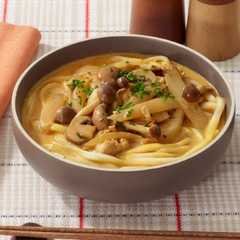 รูปของ たっぷりきのこのミルクカレーうどん
