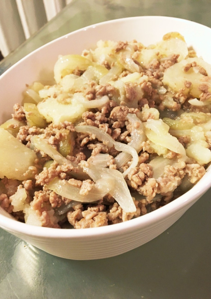 豚挽肉とじゃがいもの簡単レシピ-レシピのメイン写真