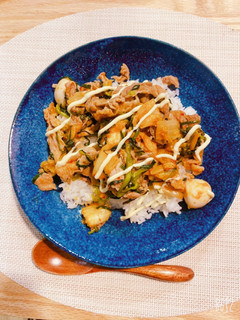 ガッツリ!豚キムチ丼-レシピのメイン写真