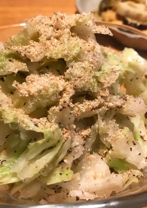キャベツ半玉食べれちゃう！胡麻ゆかり和え-レシピのメイン写真