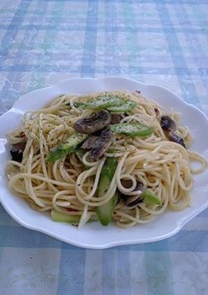 アスパラ＆マッシュルームのペペロンチーノ-レシピのメイン写真