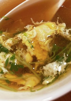 即席・簡単　豆苗と卵とニンニクのスープ-レシピのメイン写真