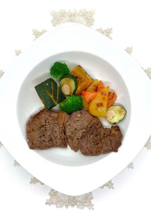 牛肉肩ロースステーキのミディアムの焼き方-レシピのメイン写真